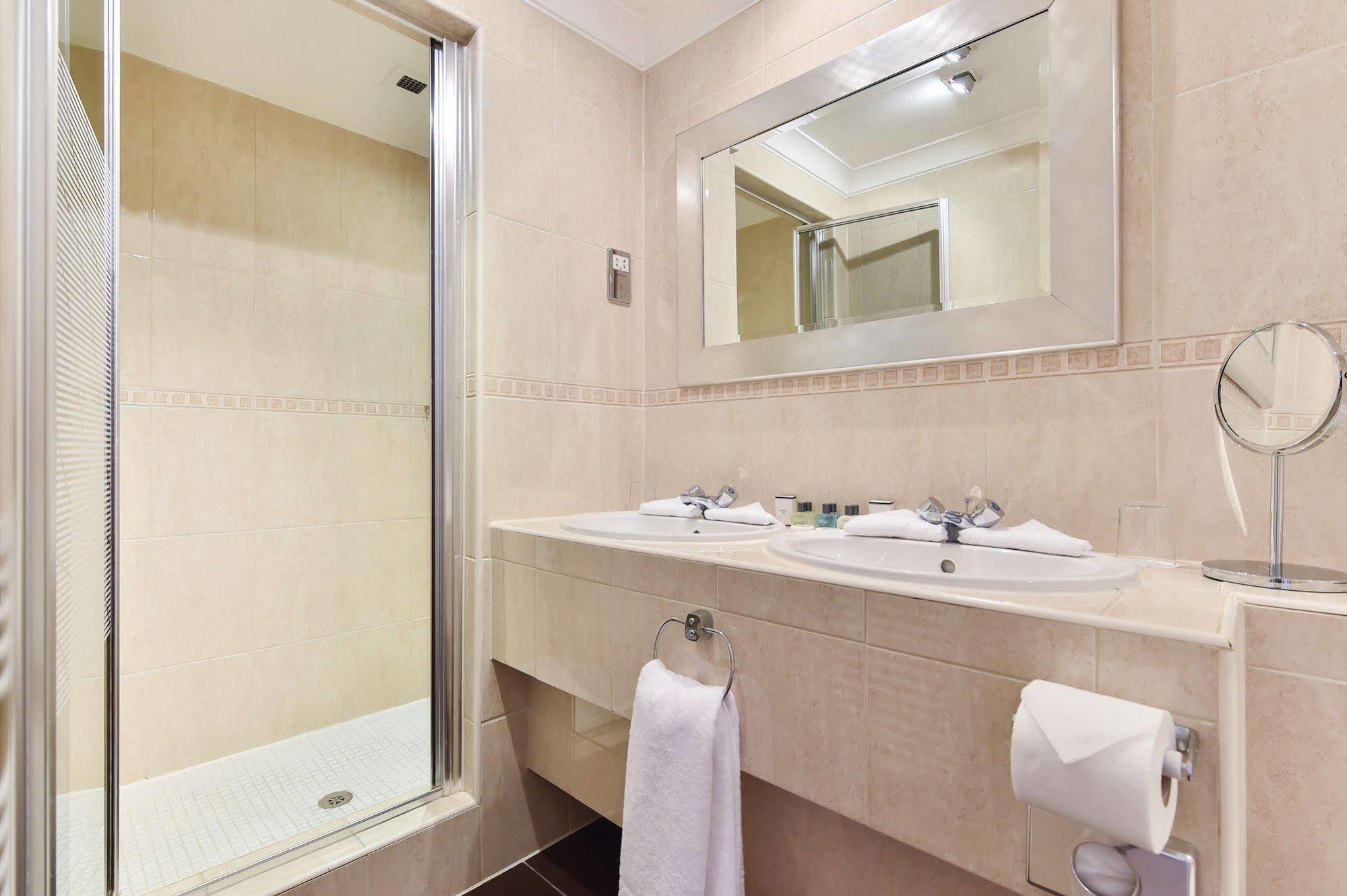 Park Lane Mews Hotel London Bagian luar foto